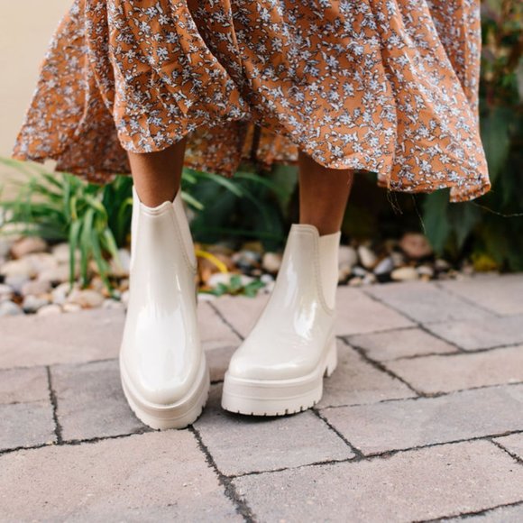 Shoes - Beige Platform Chelsea Bootie / Cream Ankle Boot / Rain Boots